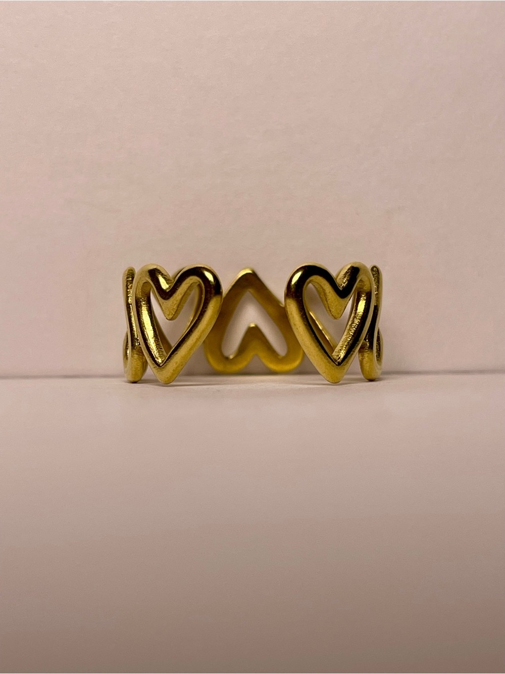 Gold Heart Pattern Ring - Picture 4 of 6